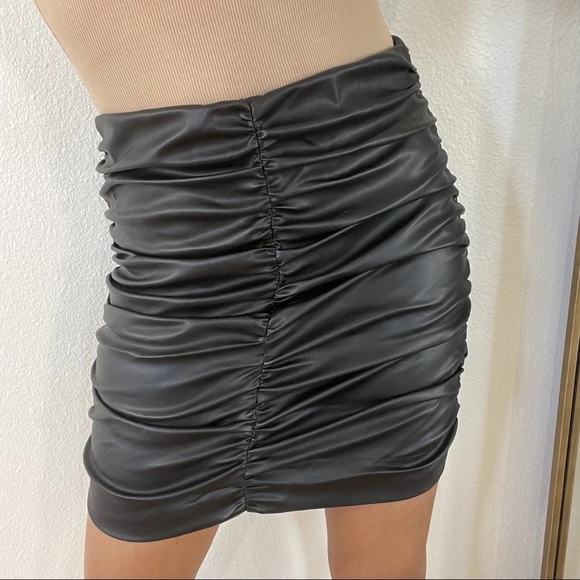 MRSALLIEXO— SOLD OUT - Picture 2 of 8